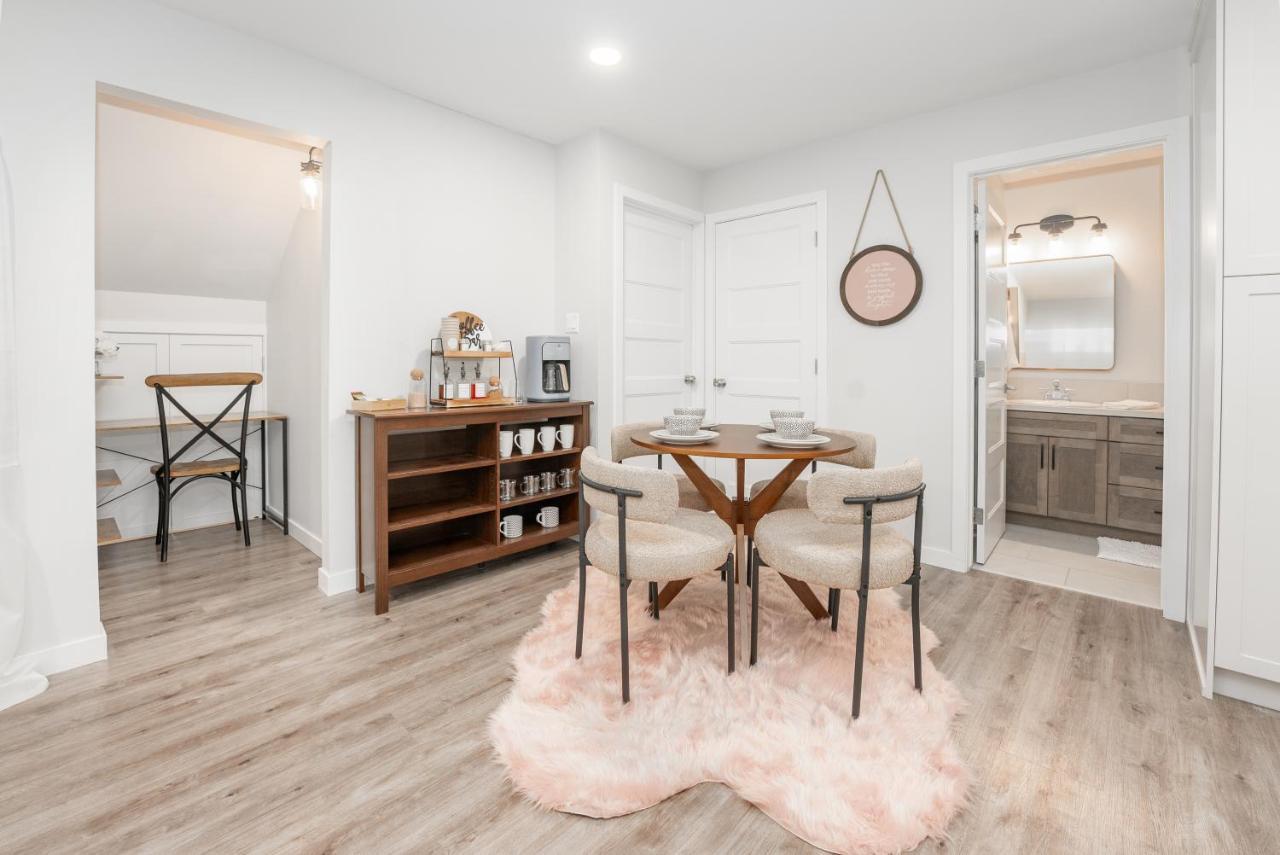 Copperwood Cozy Cellar With Hot Tub Hotel Lethbridge Exterior foto